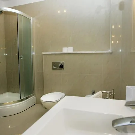 Okrug Gornji Luxurious Escape With Pool * 特罗吉尔