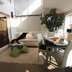 Okrug Gornji Luxurious Escape With Pool فيلة تروغير